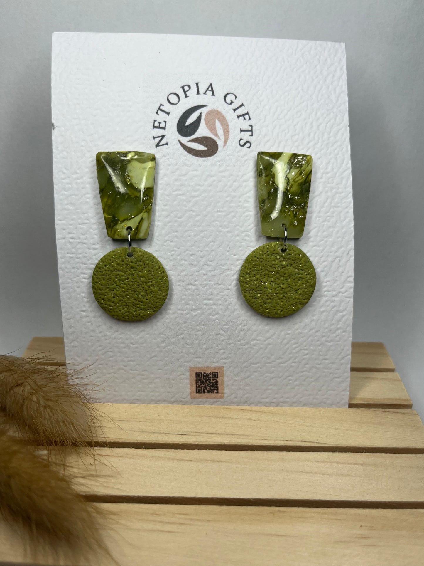 Green marbled droplet earrings