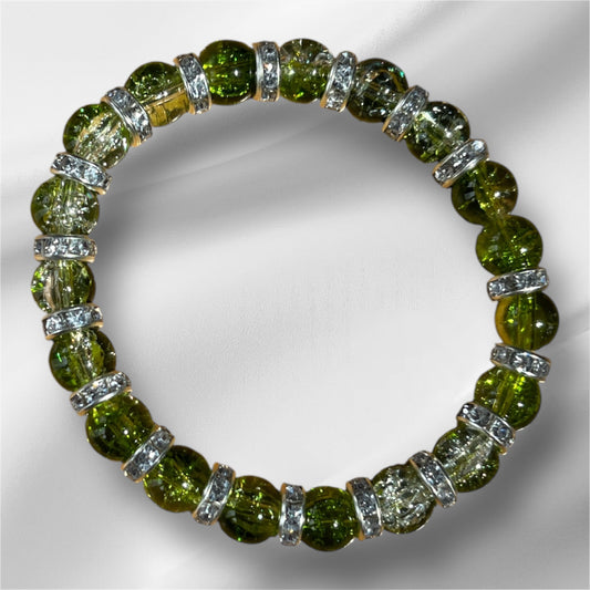 Green glass beaded bracelet