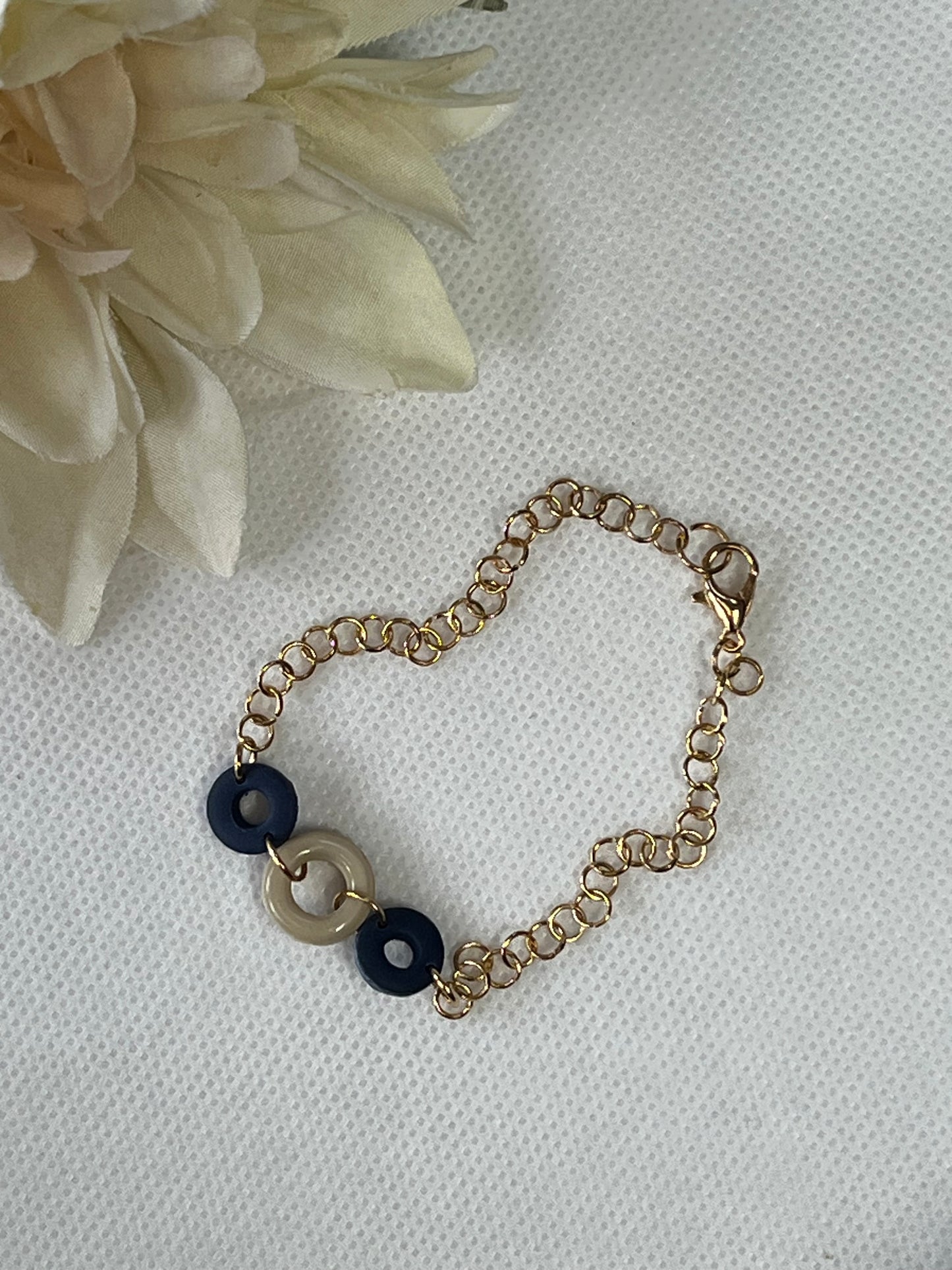 Beige/navy Mini donut bracelet