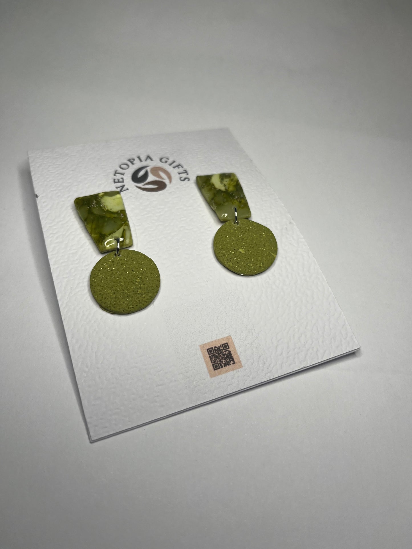 Green marbled droplet earrings